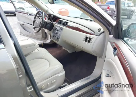 2010 Buick Lucerne Cxl z USA, uszkodzony, nr VIN 1G4HC5EM8AU112490